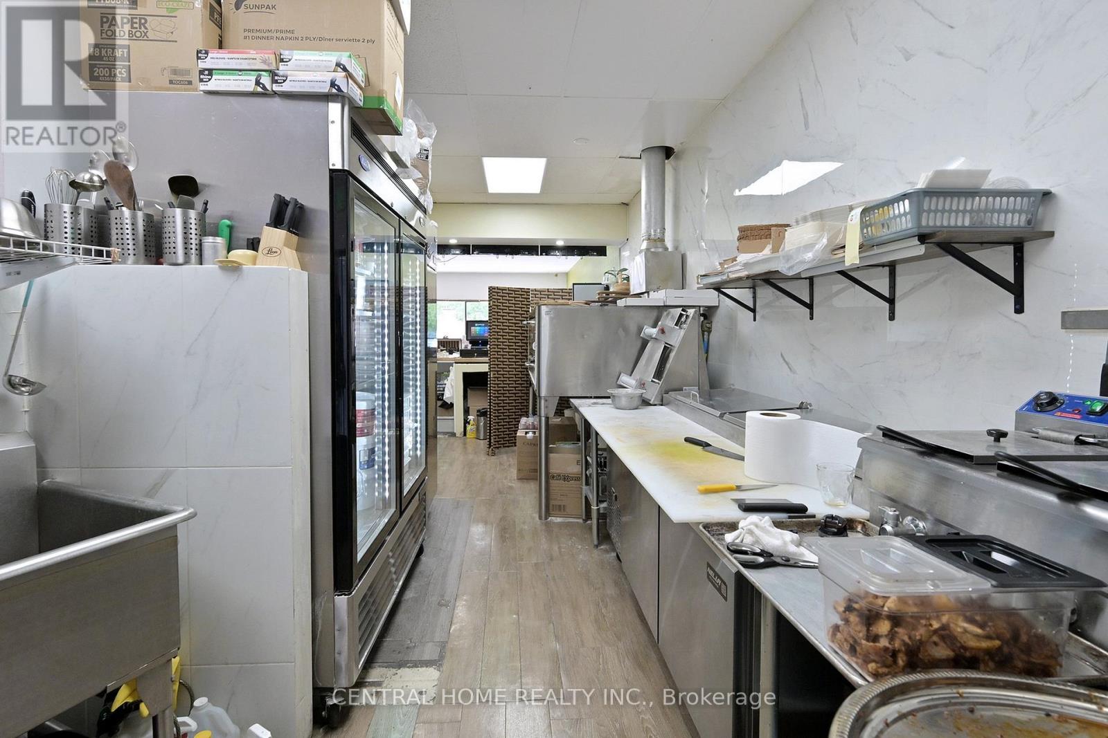 9 - 14834 Yonge Street, Aurora, Ontario  L4G 1N2 - Photo 16 - N12301425