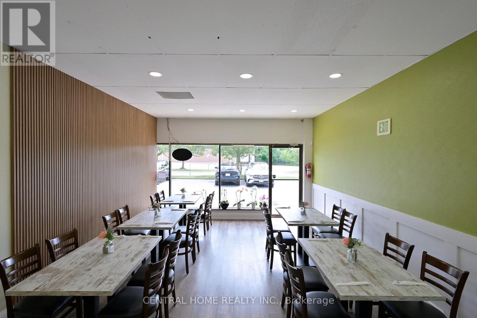 9 - 14834 Yonge Street, Aurora, Ontario  L4G 1N2 - Photo 9 - N12301425