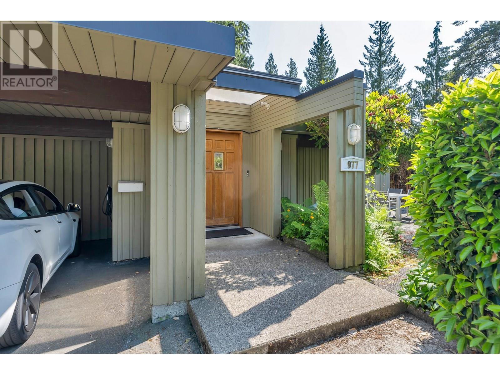 Property at 977 BELVEDERE DRIVE image 3