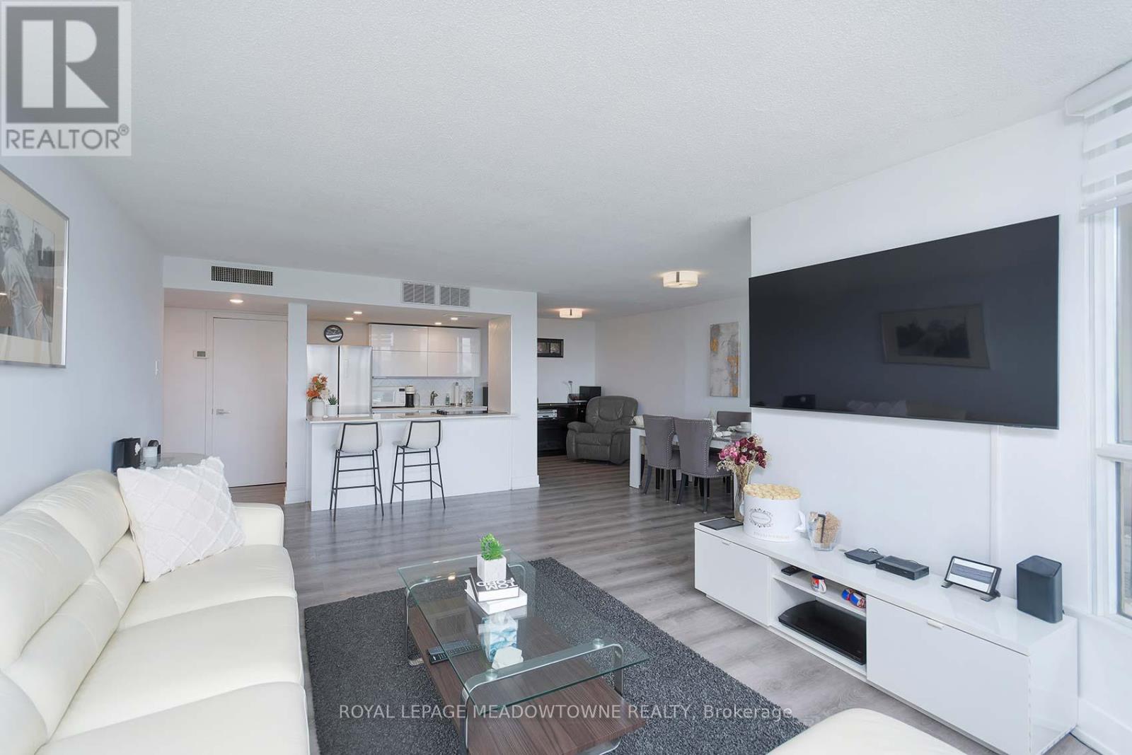 805 - 1333 Bloor Street, Mississauga, Ontario  L4Y 3T6 - Photo 7 - W12301440