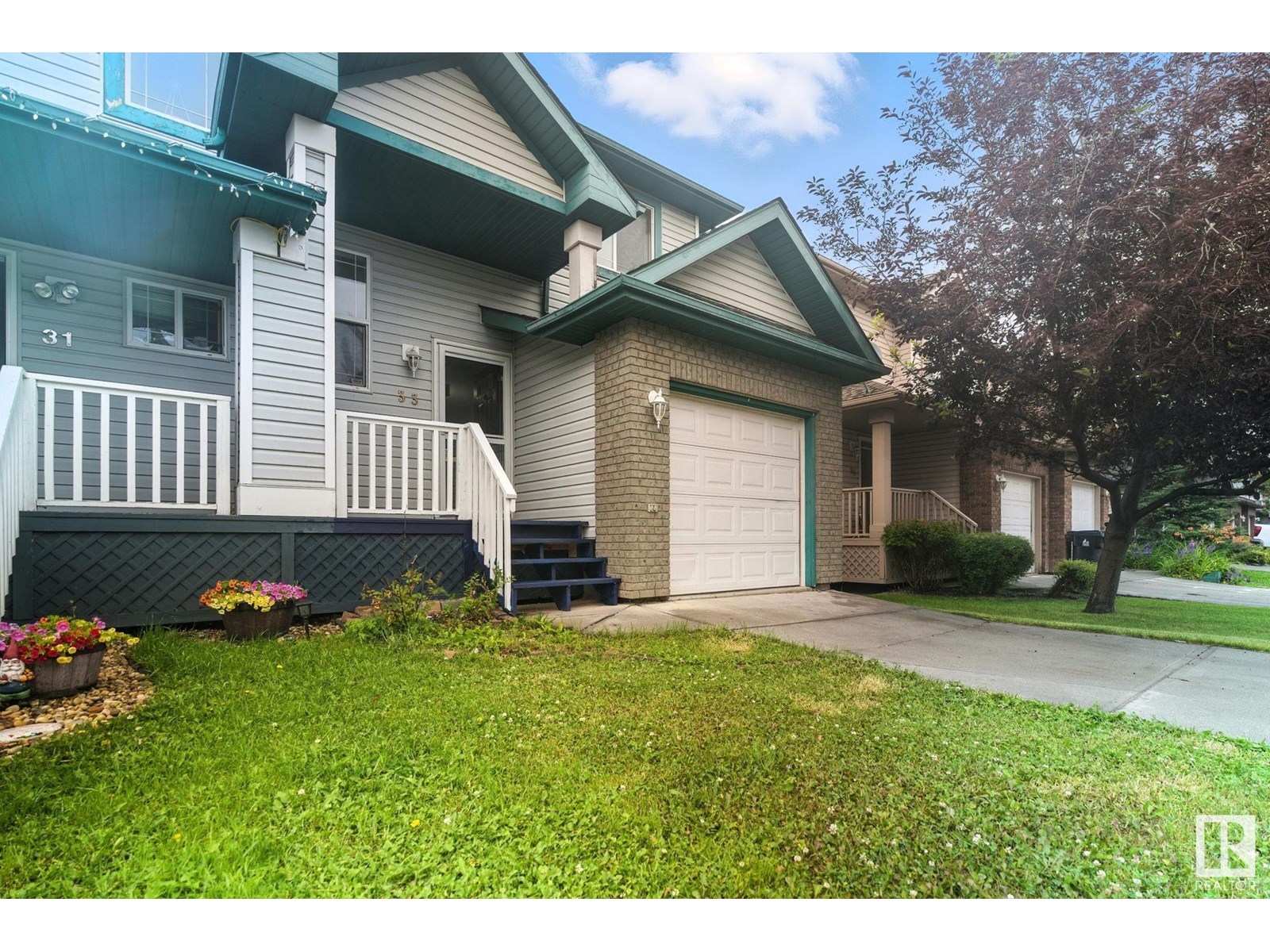 Property at 33 VENTURA ST image 1