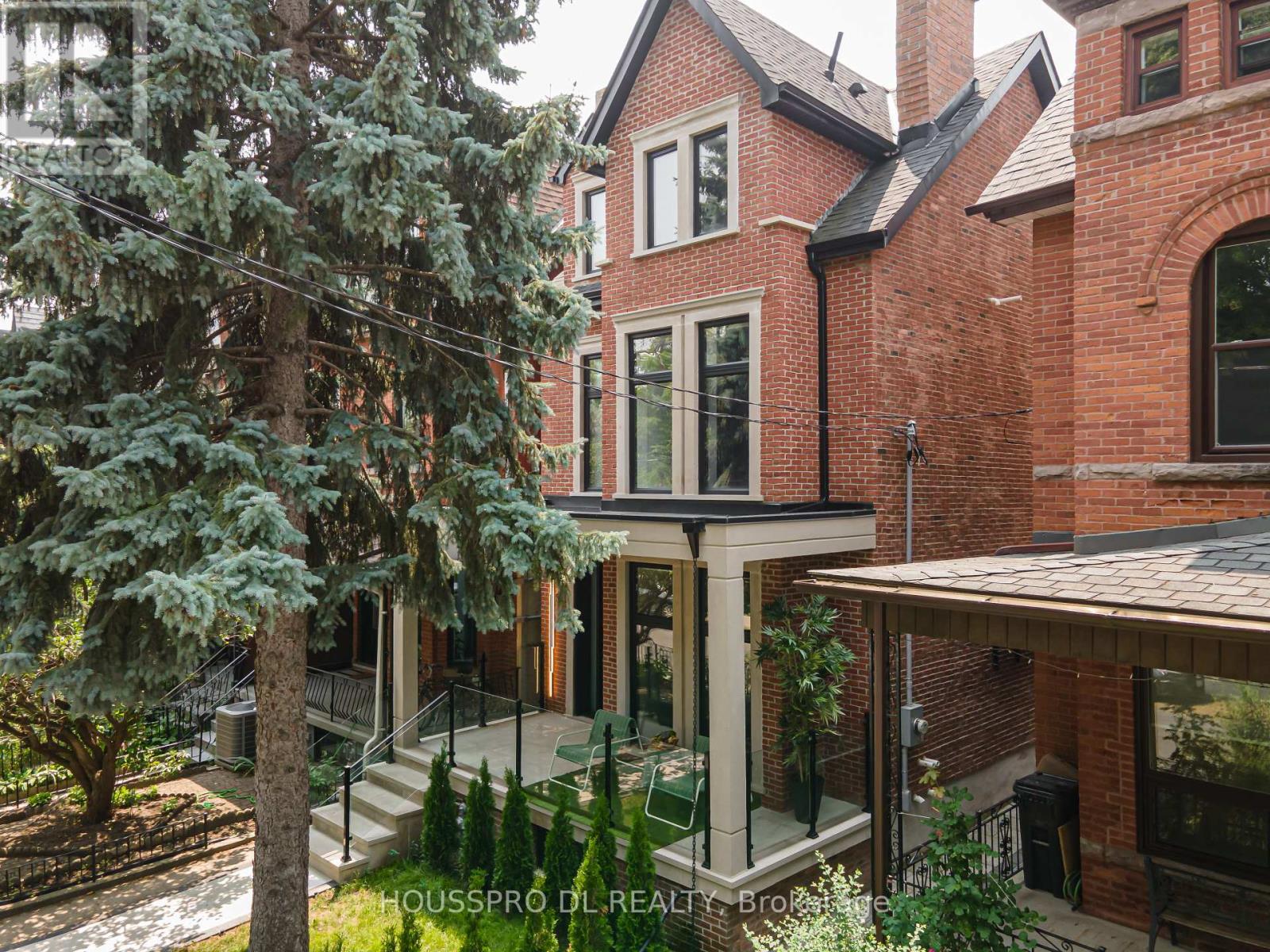 Property at 82 MAJOR STREET image 1
