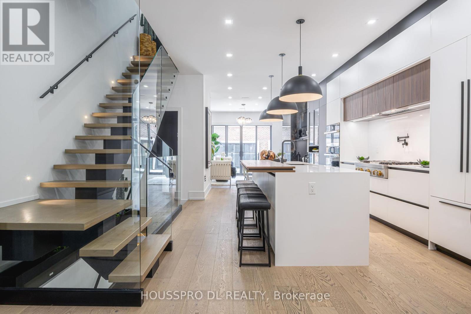 82 Major Street, Toronto, Ontario  M5S 2L1 - Photo 13 - C12301471