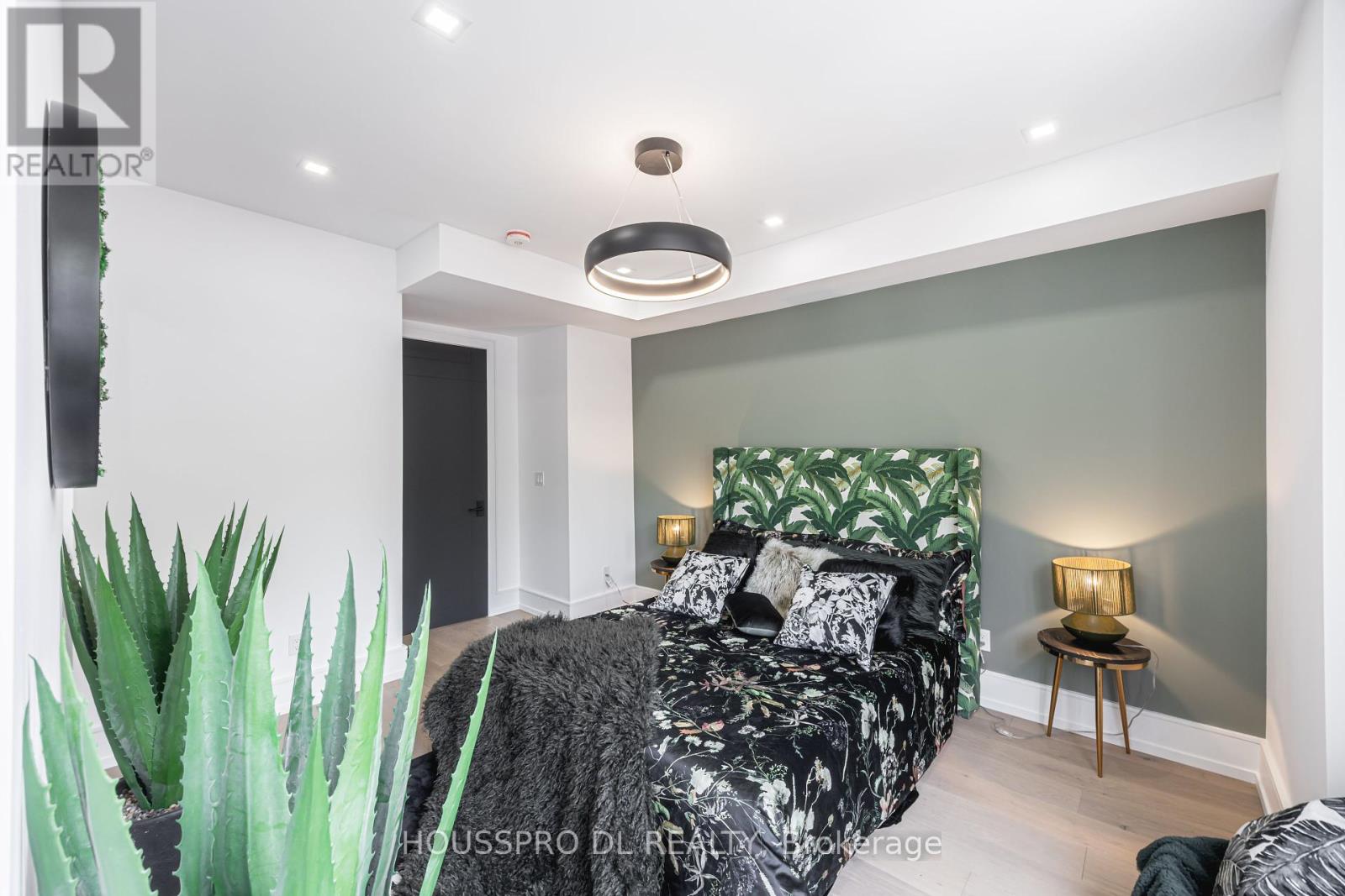 82 Major Street, Toronto, Ontario  M5S 2L1 - Photo 20 - C12301471