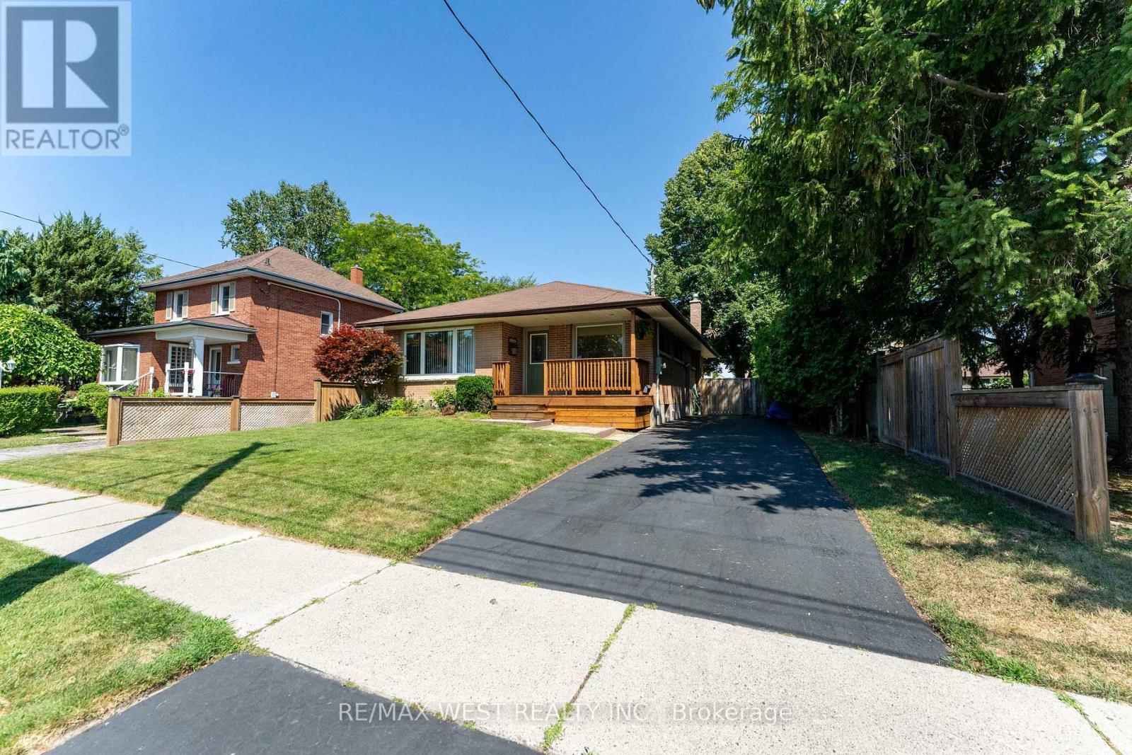 46 Orchard View Boulevard, Oshawa, Ontario  L1G 3N7 - Photo 3 - E12301469