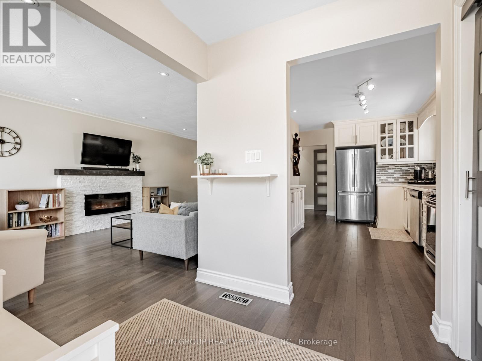Property at 3464 FELLMORE DRIVE image 4