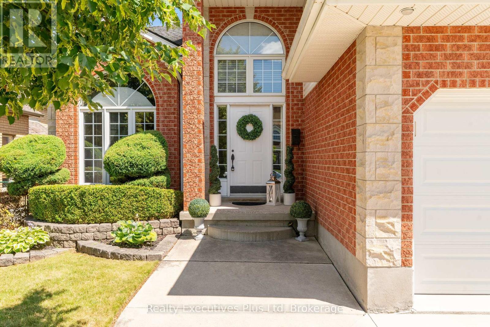 Property at 45 FIELDSTONE ROAD image 4
