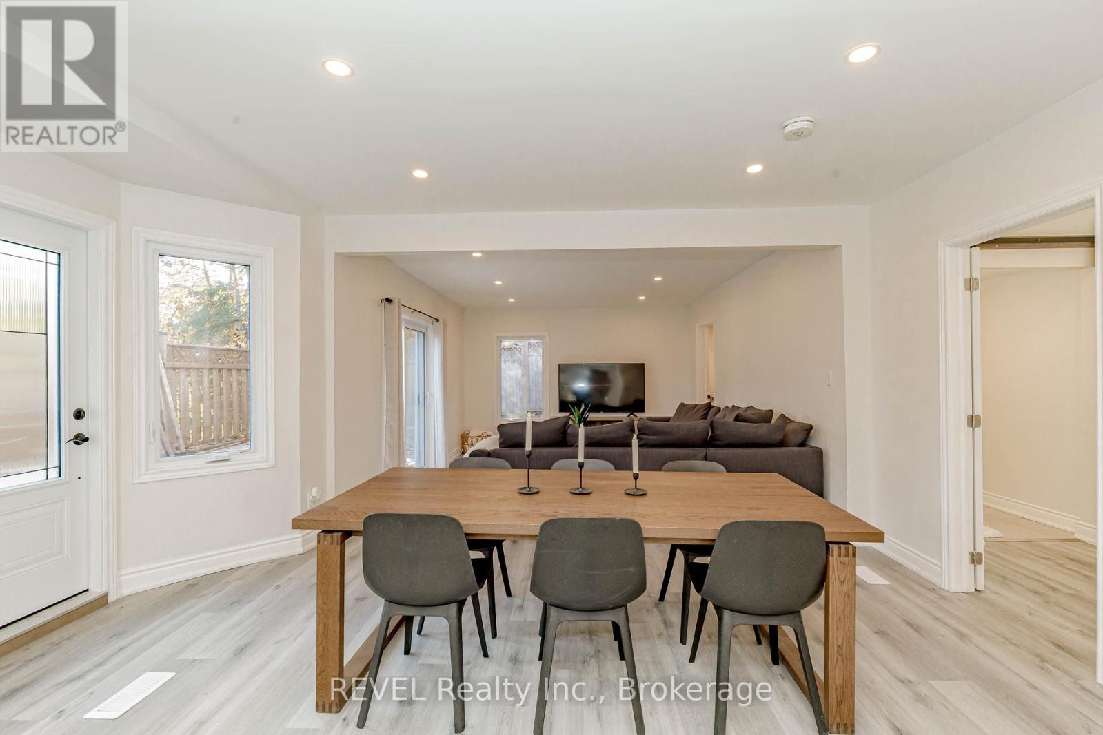 293 Four Mile Creek Road, Niagara-On-The-Lake, Ontario  L0S 1P0 - Photo 10 - X12301556
