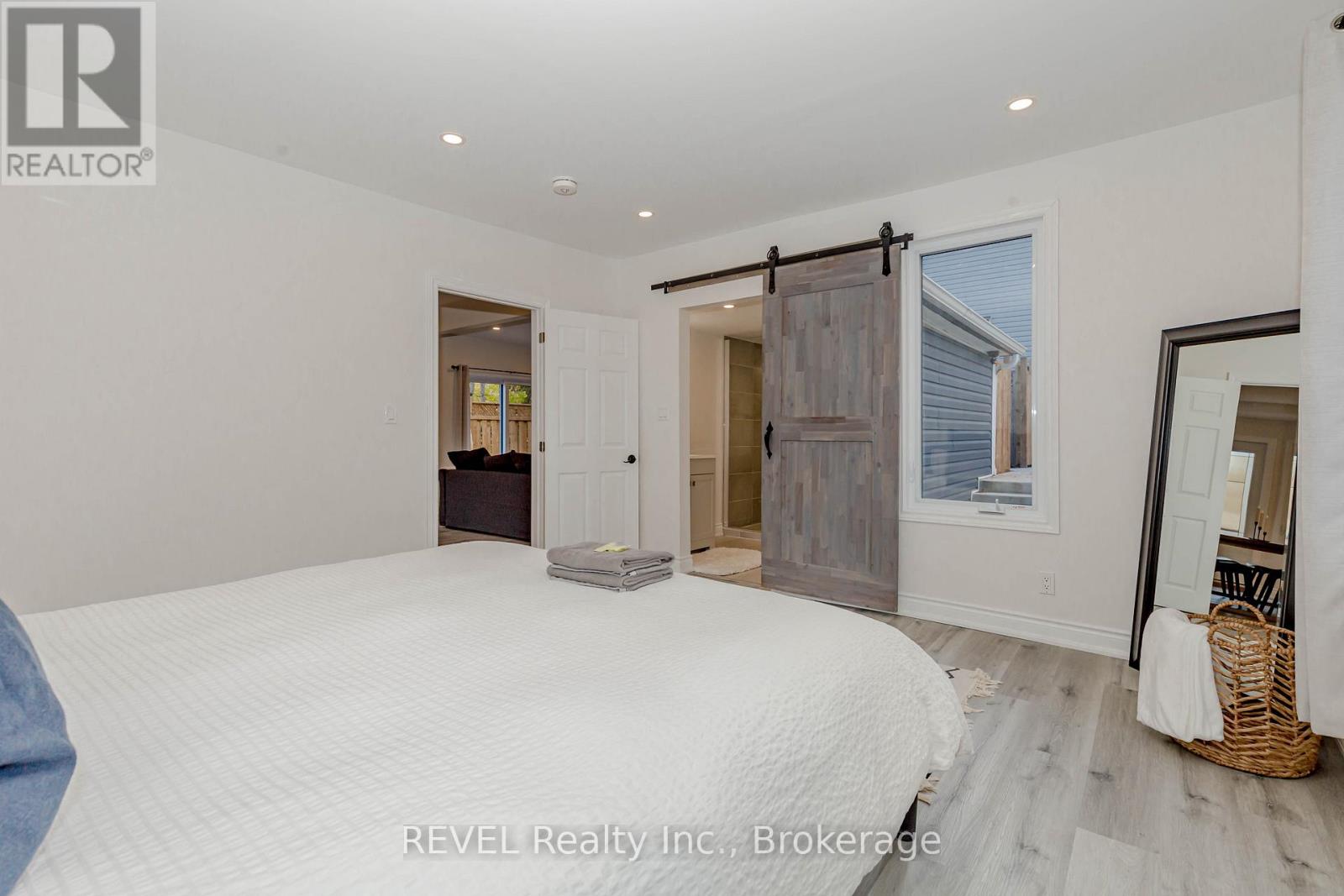 293 Four Mile Creek Road, Niagara-On-The-Lake, Ontario  L0S 1P0 - Photo 19 - X12301556