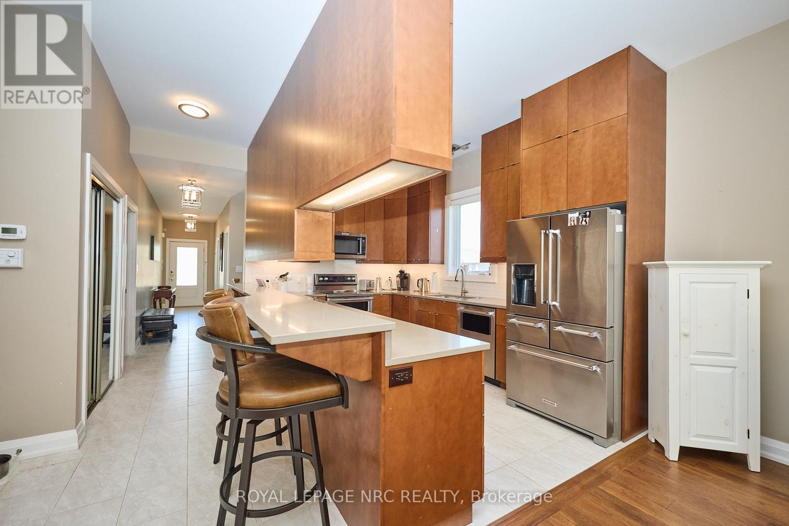 19 Francesco Crescent, St. Catharines, Ontario  L2S 4C7 - Photo 10 - X12301565