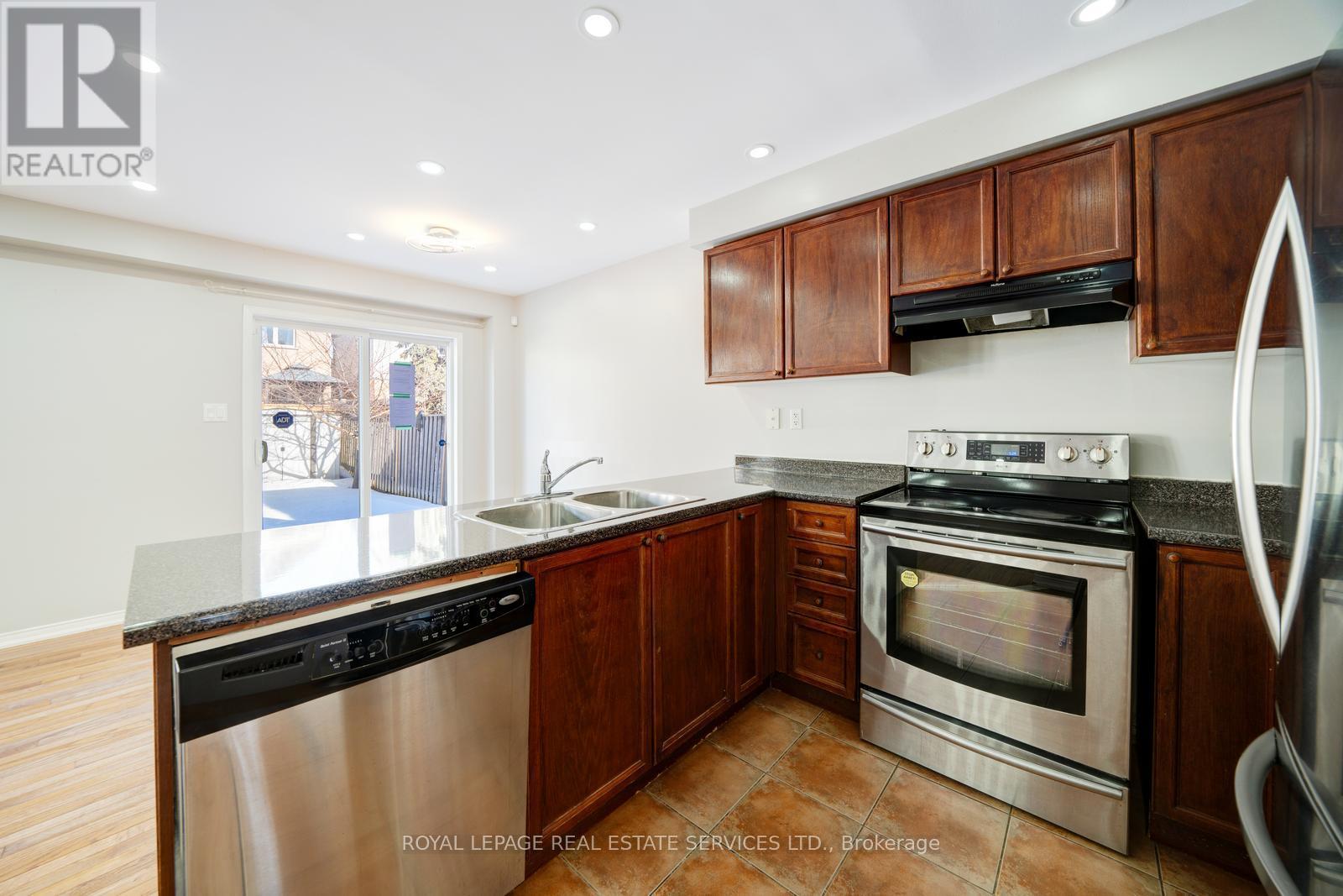 1875 Secretariat Place, Oshawa, Ontario  L1L 1C8 - Photo 13 - E12301517