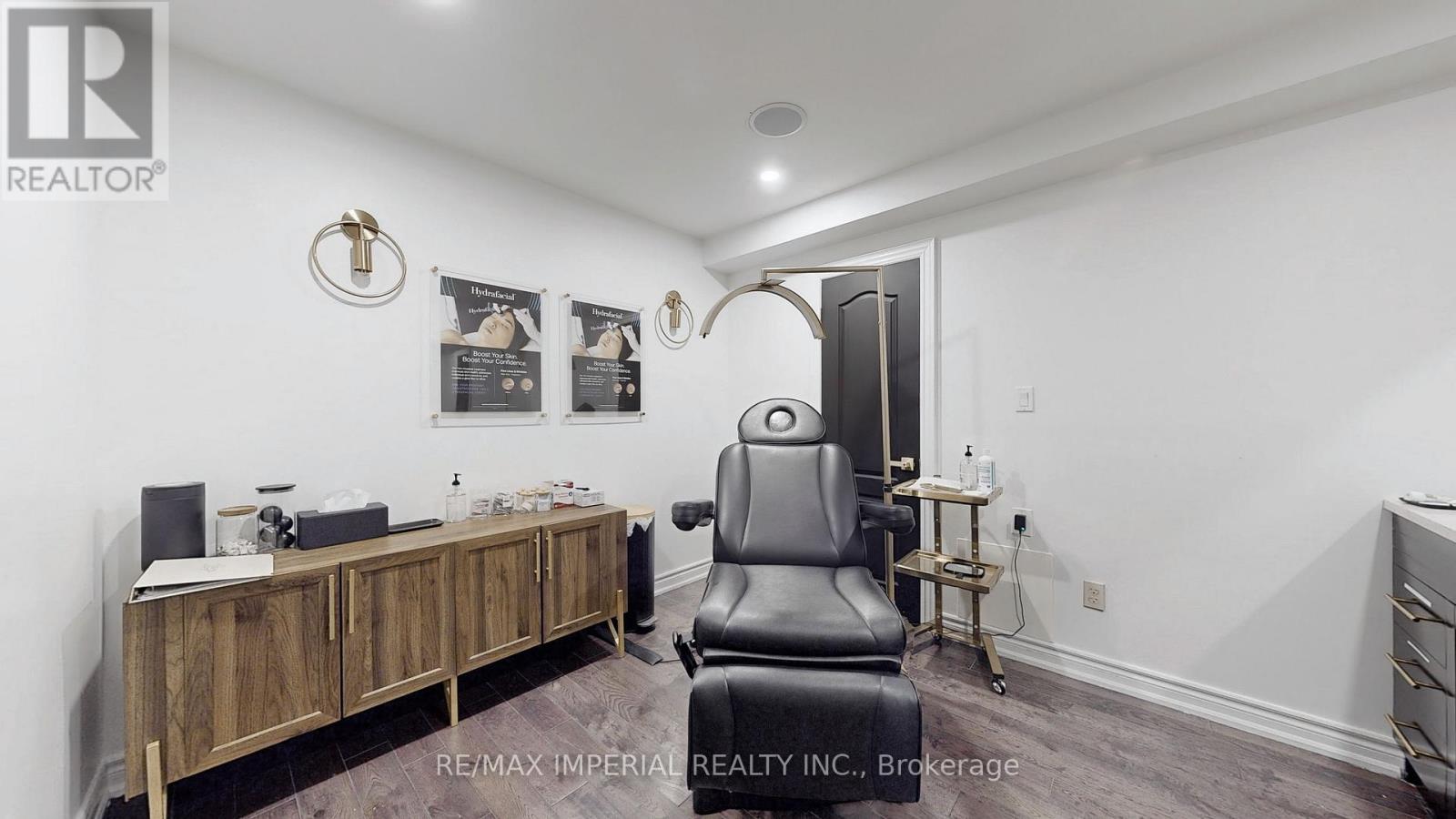 156 Main St Unionville, Markham, Ontario  L3R 2G9 - Photo 20 - N12301544