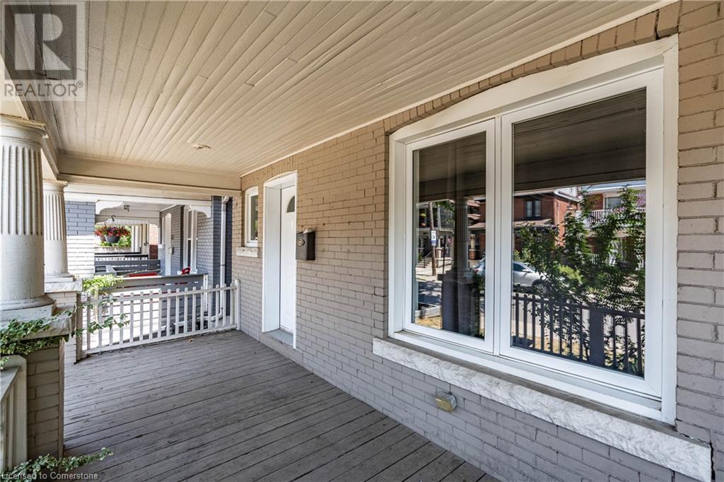 18 Barnesdale Avenue N, Hamilton, Ontario  L8L 6R6 - Photo 5 - 40752177