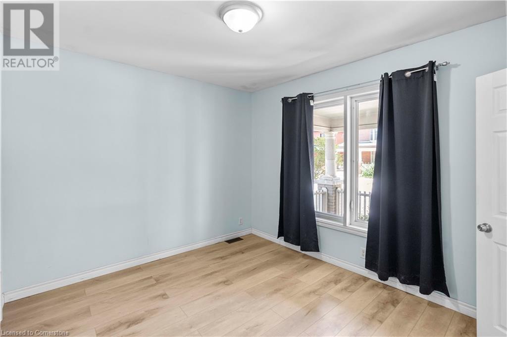 18 Barnesdale Avenue N, Hamilton, Ontario  L8L 6R6 - Photo 8 - 40752177