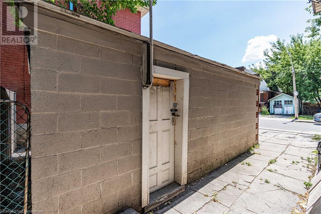 18 Barnesdale Avenue N, Hamilton, Ontario  L8L 6R6 - Photo 39 - 40752177