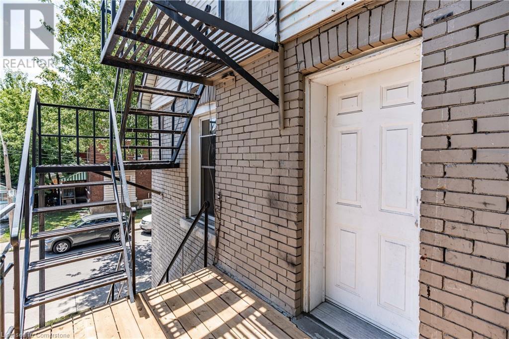 18 Barnesdale Avenue N, Hamilton, Ontario  L8L 6R6 - Photo 41 - 40752177