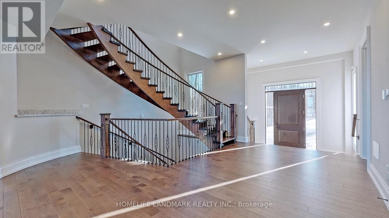 11 Warbler Way, Oro-Medonte, Ontario  L3V 6H1 - Photo 4 - S12301551