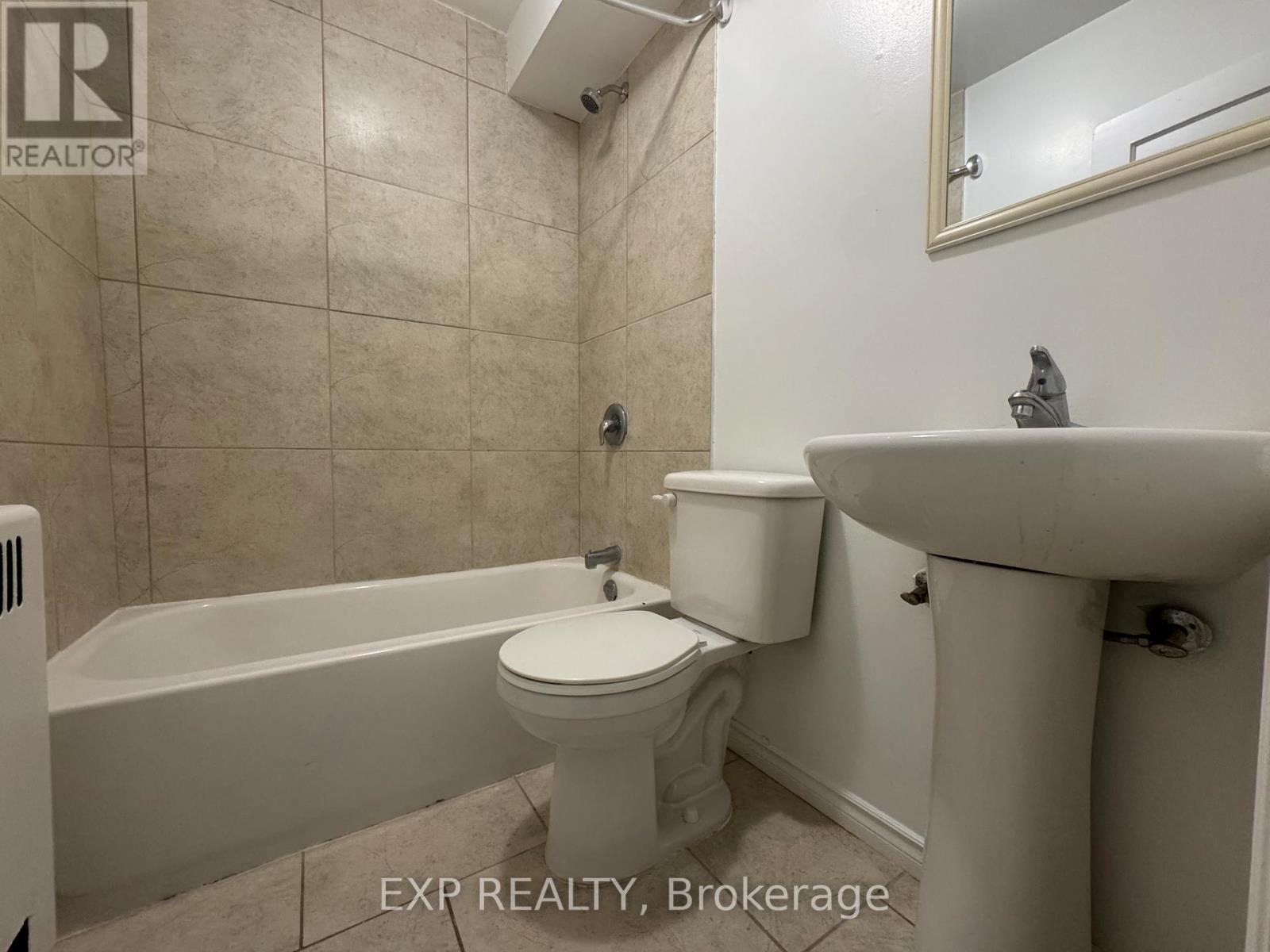 104 - 101 Church Street, Kitchener, Ontario  N2G 2S3 - Photo 6 - X12301576