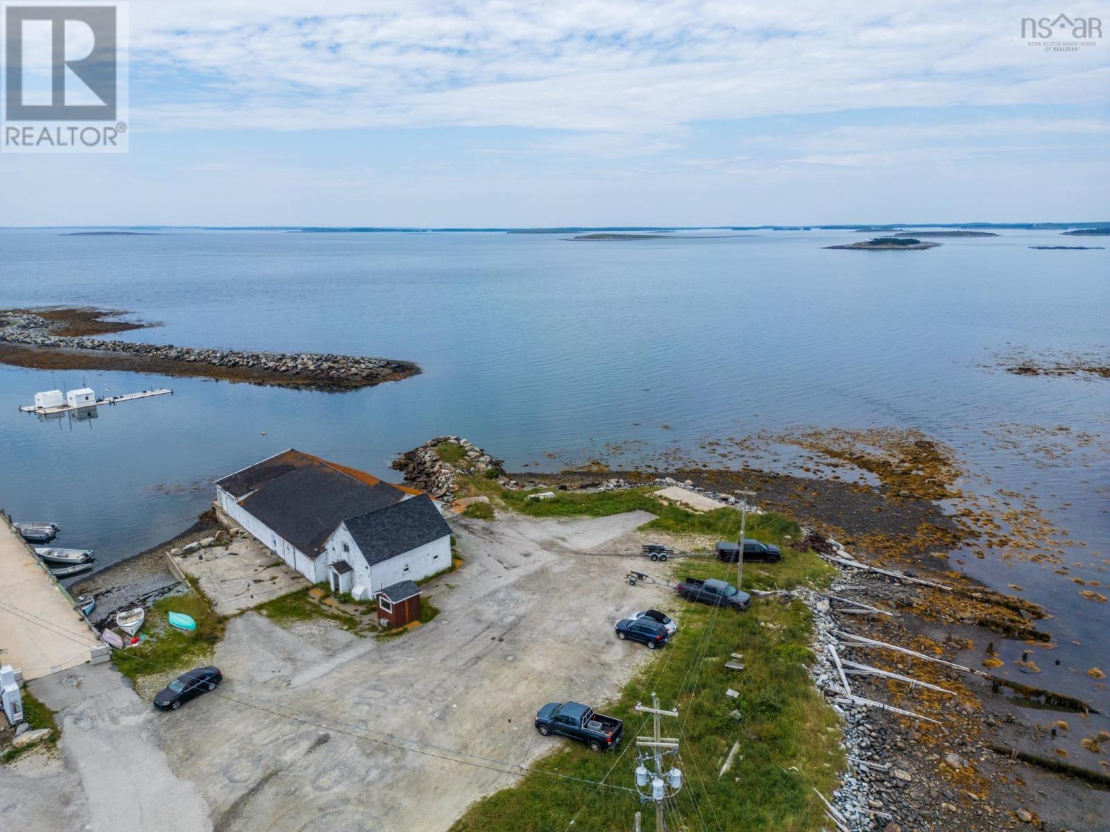 389 Abbotts Harbour Road, Middle West Pubnico, Nova Scotia  B0W 3S0 - Photo 35 - 202517874