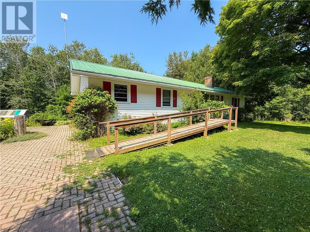 1317 Lakeshore Road, Manitoulin Island, Ontario  P0P 1J0 - Photo 1 - 2123673