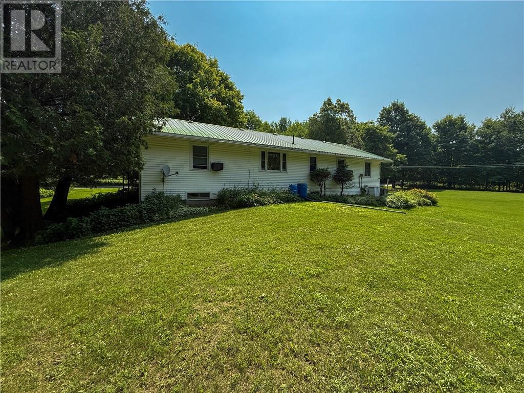 1317 Lakeshore Road, Manitoulin Island, Ontario  P0P 1J0 - Photo 16 - 2123673