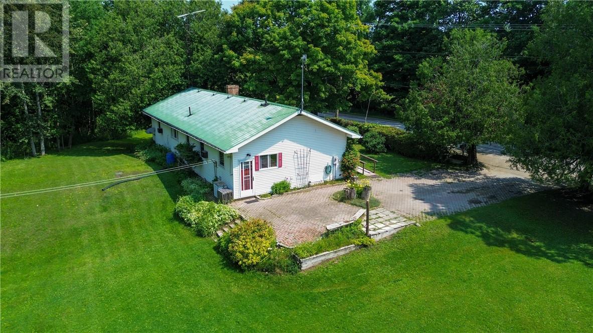 1317 Lakeshore Road, Manitoulin Island, Ontario  P0P 1J0 - Photo 2 - 2123673