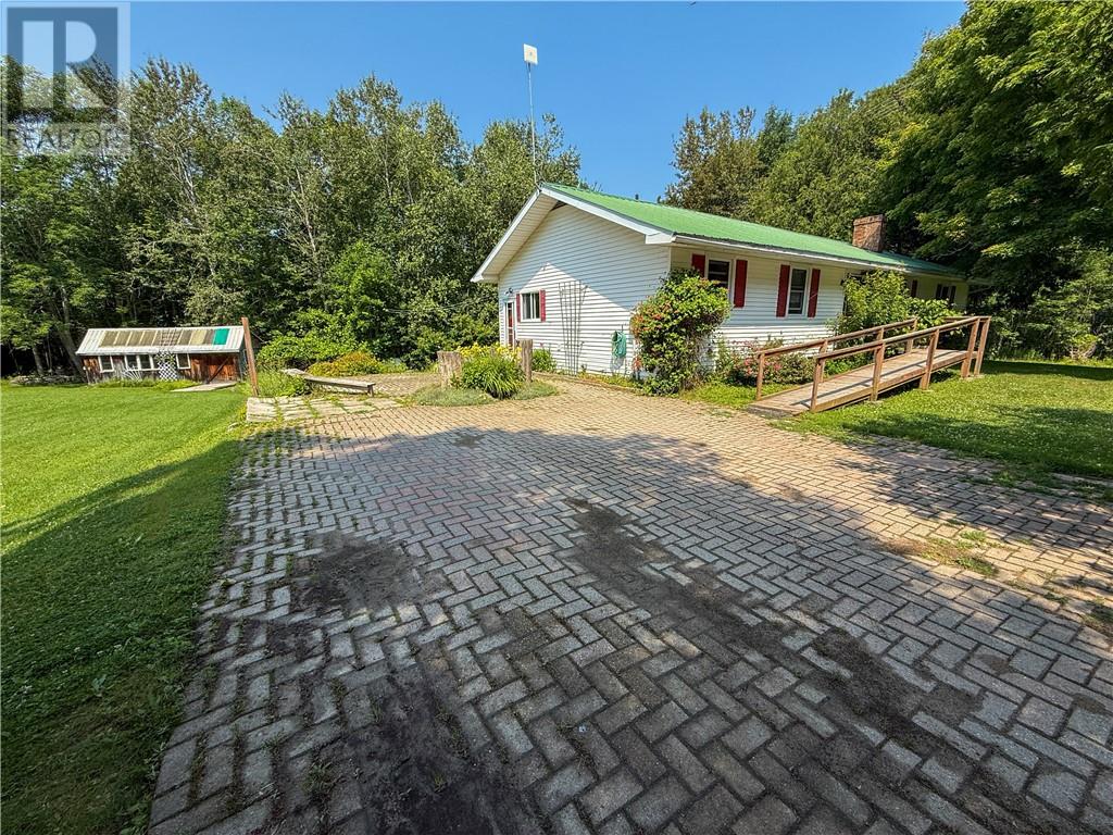 1317 Lakeshore Road, Manitoulin Island, Ontario  P0P 1J0 - Photo 4 - 2123673