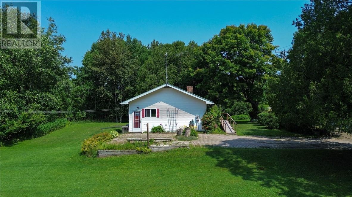 1317 Lakeshore Road, Manitoulin Island, Ontario  P0P 1J0 - Photo 6 - 2123673