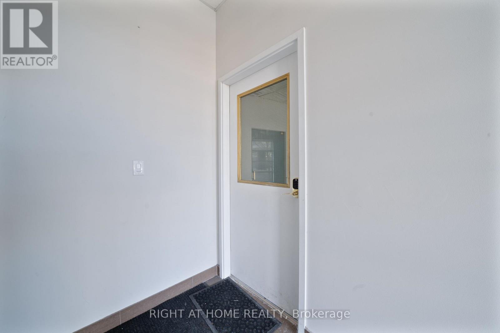 3 - 7730 Kipling Avenue, Vaughan, Ontario  L4L 1Y9 - Photo 15 - N12301613