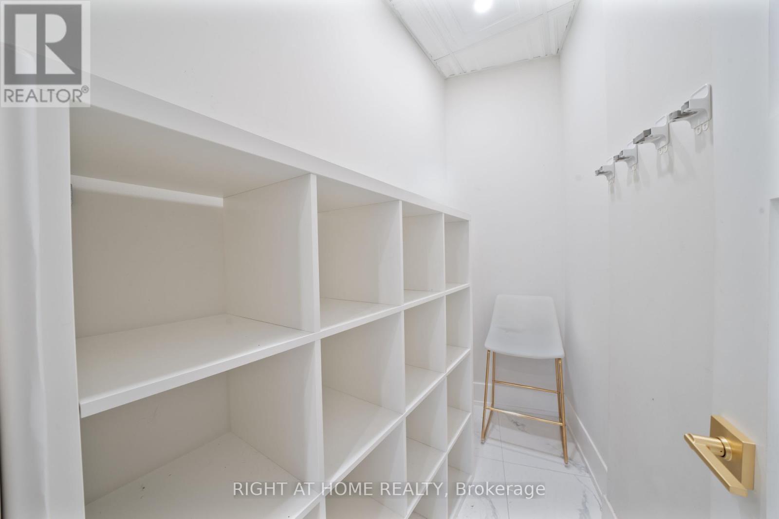 3 - 7730 Kipling Avenue, Vaughan, Ontario  L4L 1Y9 - Photo 6 - N12301613