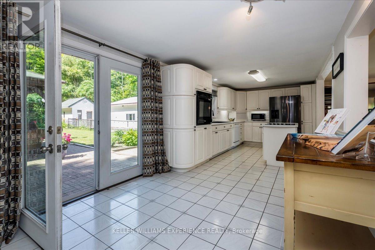 1512 Champlain Road, Tiny, Ontario  L9M 0C1 - Photo 10 - S12301593