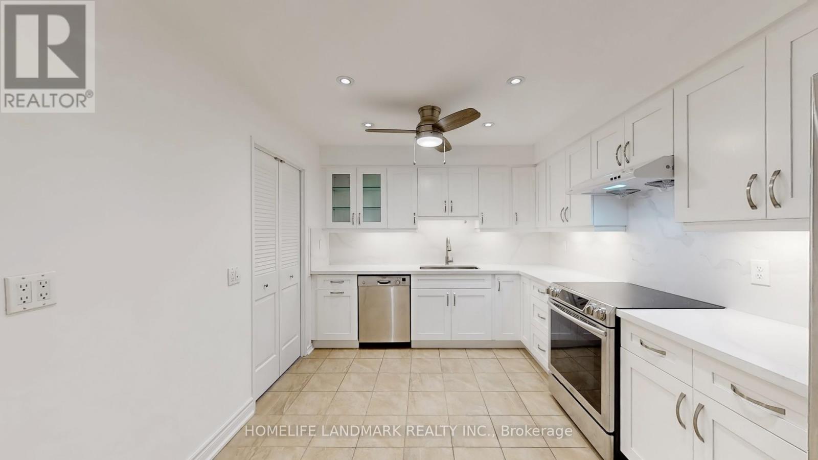 107 - 2185 Marine Drive, Oakville, Ontario  L6L 5L6 - Photo 10 - W12301606
