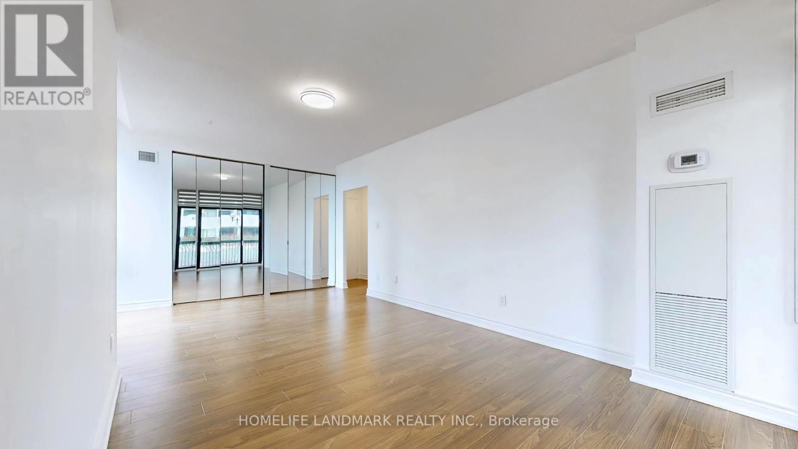 107 - 2185 Marine Drive, Oakville, Ontario  L6L 5L6 - Photo 15 - W12301606