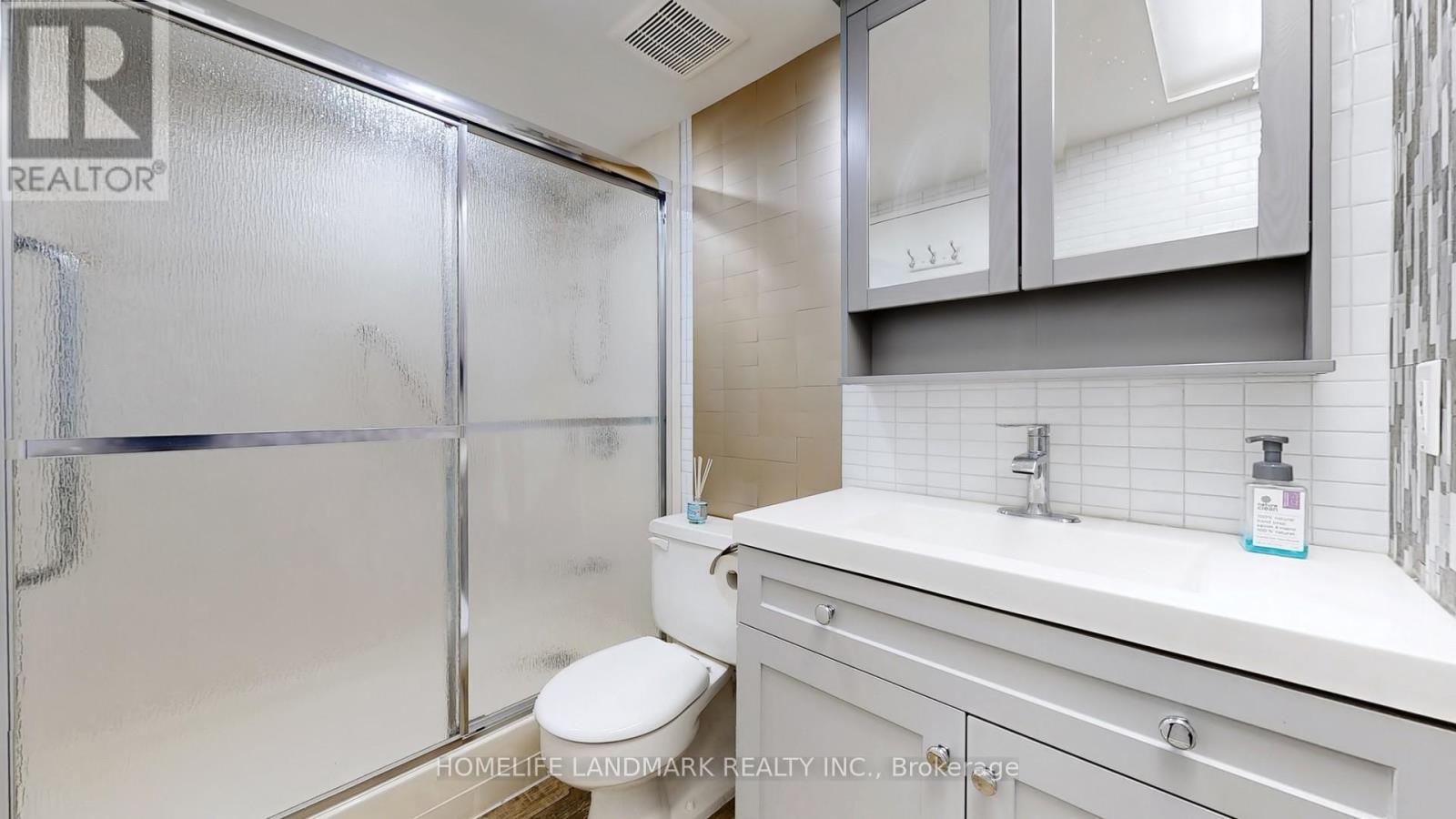 107 - 2185 Marine Drive, Oakville, Ontario  L6L 5L6 - Photo 22 - W12301606