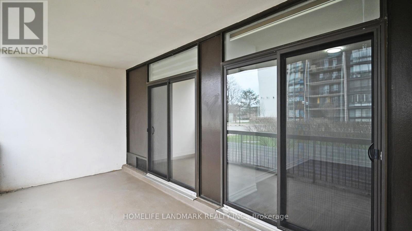 107 - 2185 Marine Drive, Oakville, Ontario  L6L 5L6 - Photo 26 - W12301606