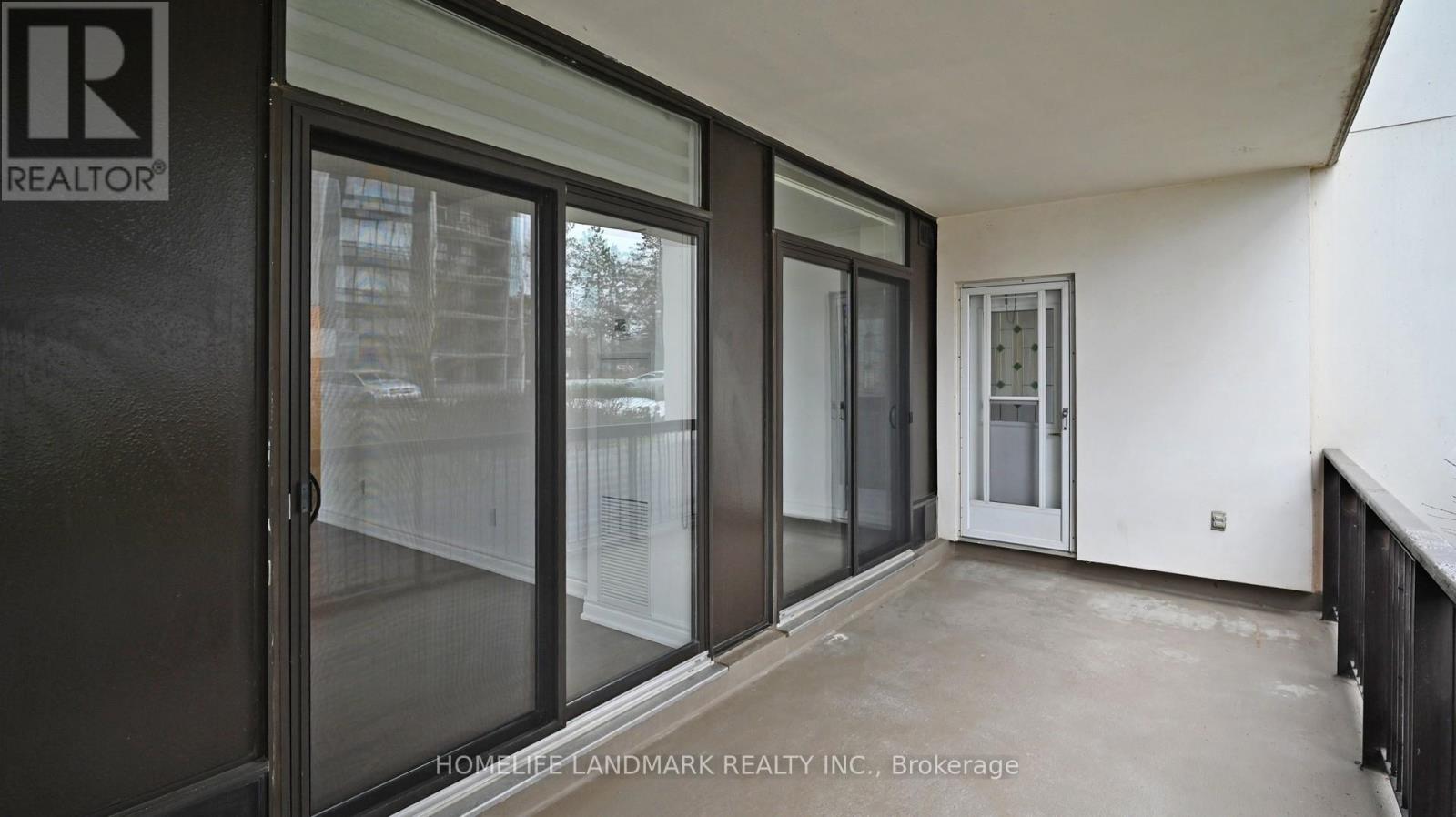 107 - 2185 Marine Drive, Oakville, Ontario  L6L 5L6 - Photo 27 - W12301606