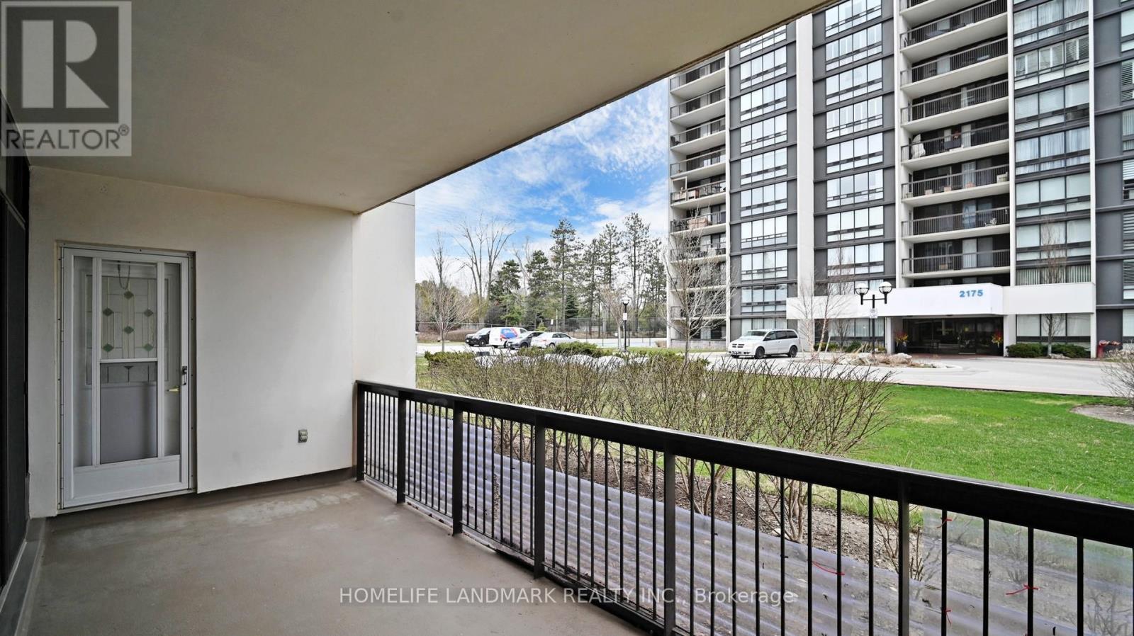 107 - 2185 Marine Drive, Oakville, Ontario  L6L 5L6 - Photo 28 - W12301606