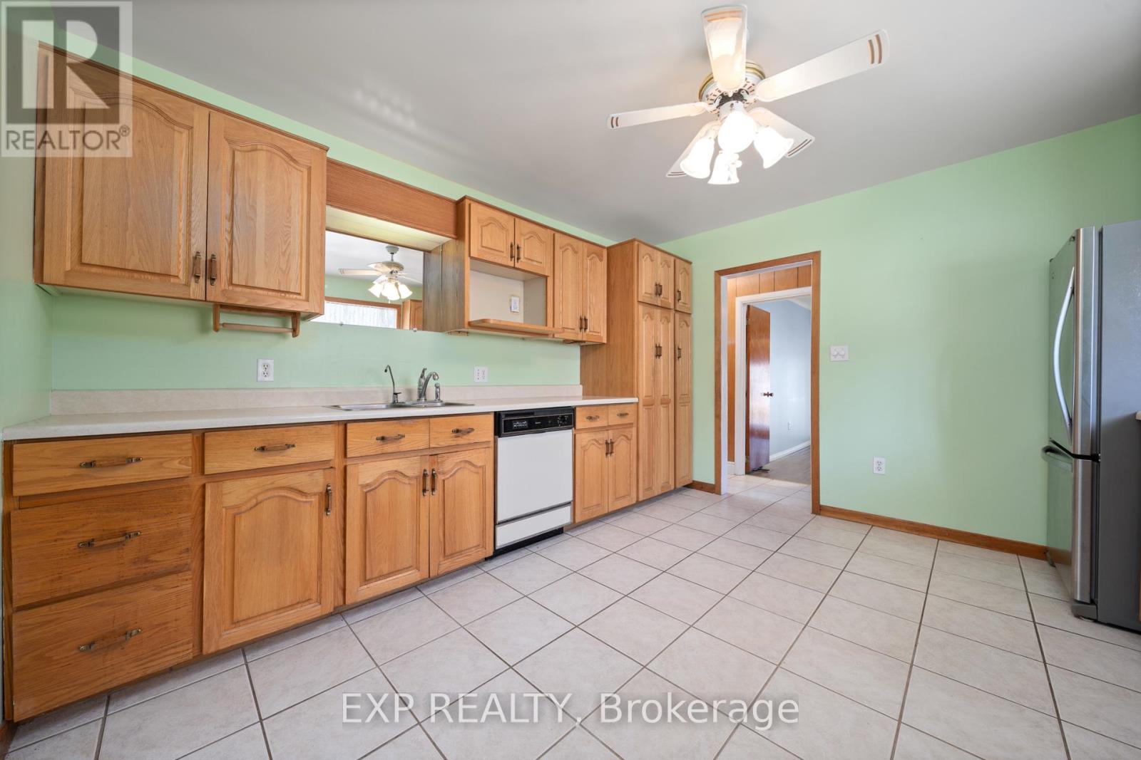 361 Picton Main Street, Prince Edward County (Picton Ward), Ontario  K0K 2T0 - Photo 16 - X12301634