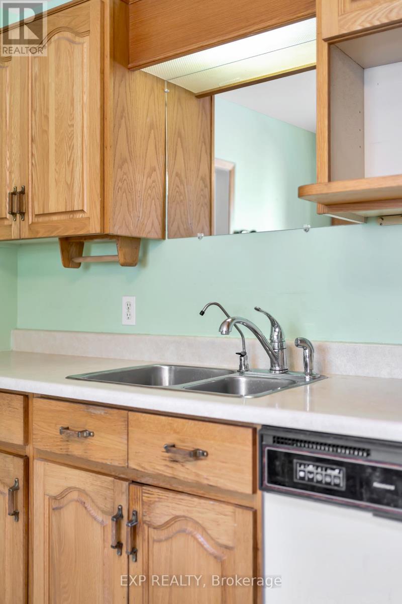 361 Picton Main Street, Prince Edward County (Picton Ward), Ontario  K0K 2T0 - Photo 17 - X12301634