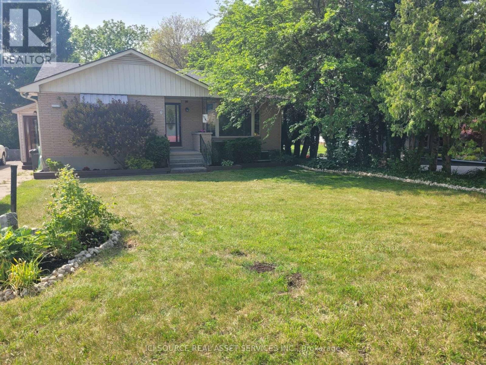1040 Huron Terrace, Kincardine, Ontario  N2Z 1E5 - Photo 1 - X12301597