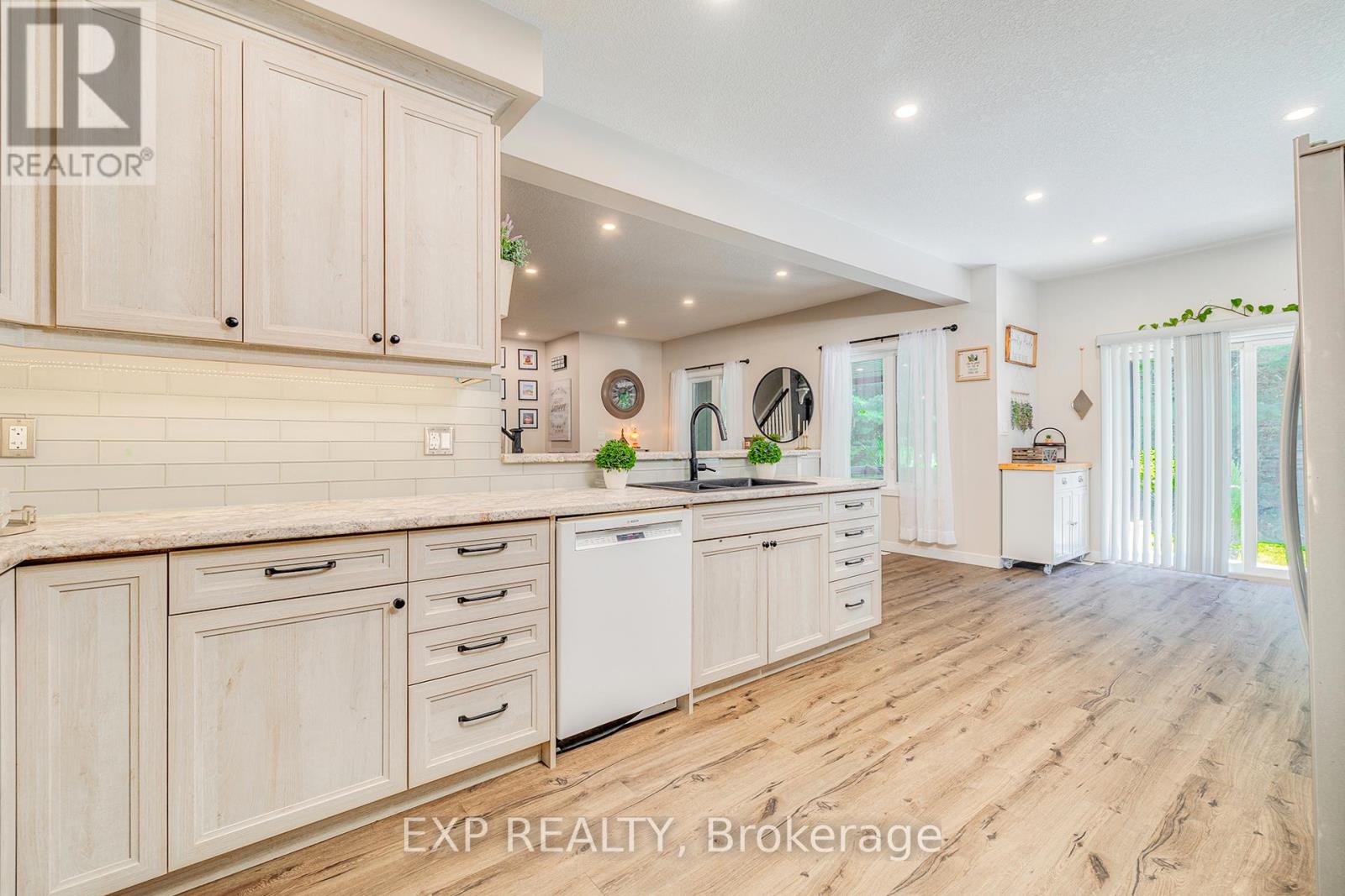 45372 Davies Street, Huron East, Ontario  N0G 1B0 - Photo 15 - X12301600