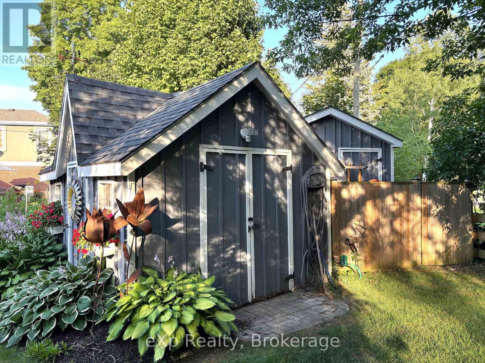9 Johnstone Boulevard, Brockton, Ontario  N0G 2V0 - Photo 10 - X12301618