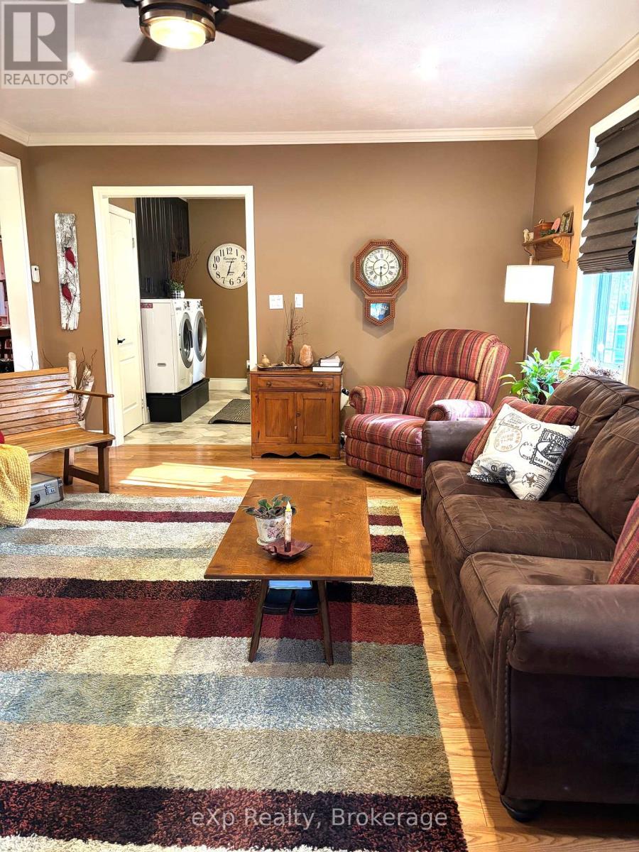 9 Johnstone Boulevard, Brockton, Ontario  N0G 2V0 - Photo 16 - X12301618