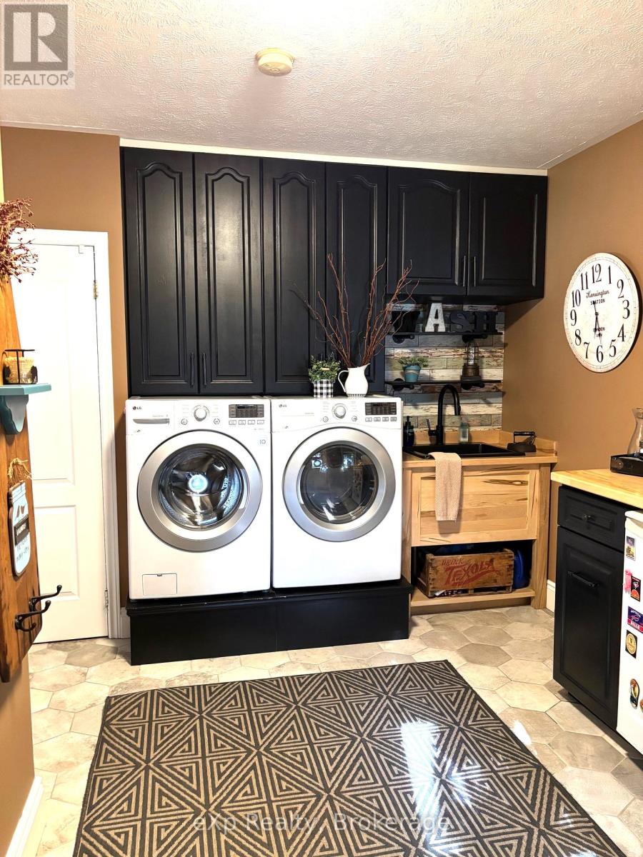 9 Johnstone Boulevard, Brockton, Ontario  N0G 2V0 - Photo 35 - X12301618
