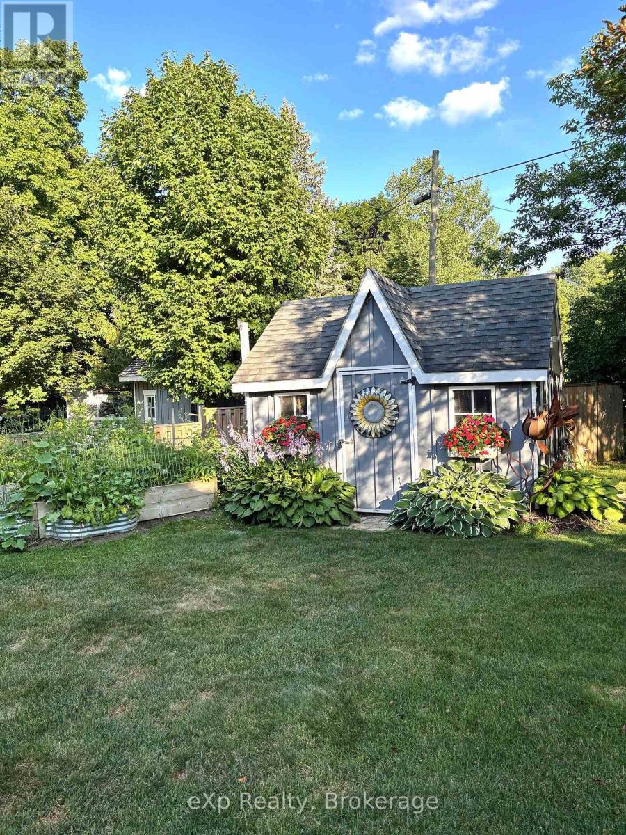9 Johnstone Boulevard, Brockton, Ontario  N0G 2V0 - Photo 9 - X12301618
