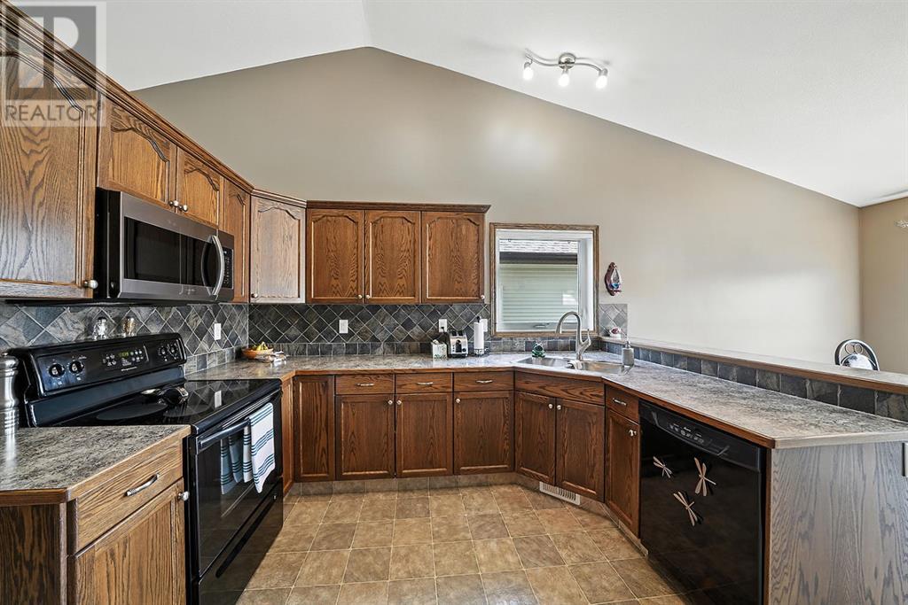 Property at 179 Issard Close image 5