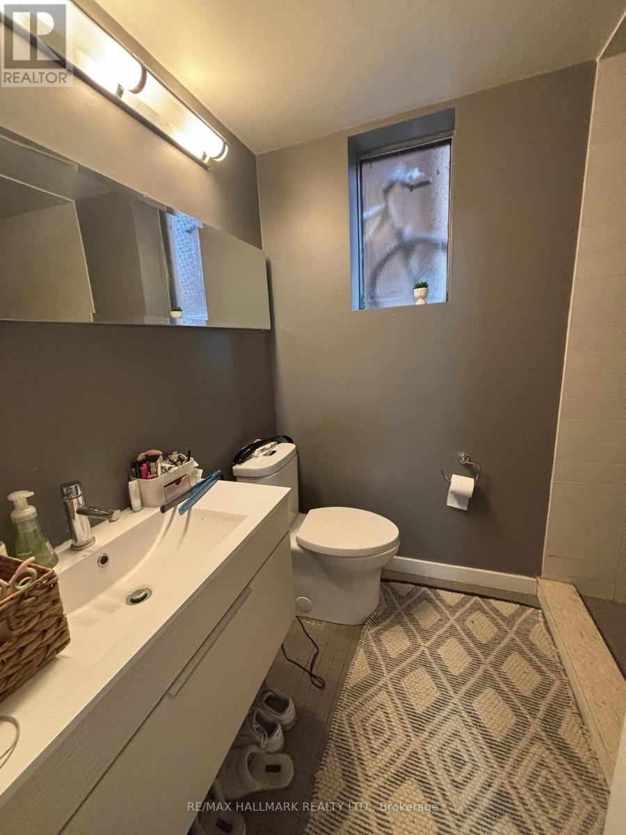 97 Oriole Parkway, Toronto, Ontario  M5P 2G7 - Photo 4 - C12301632