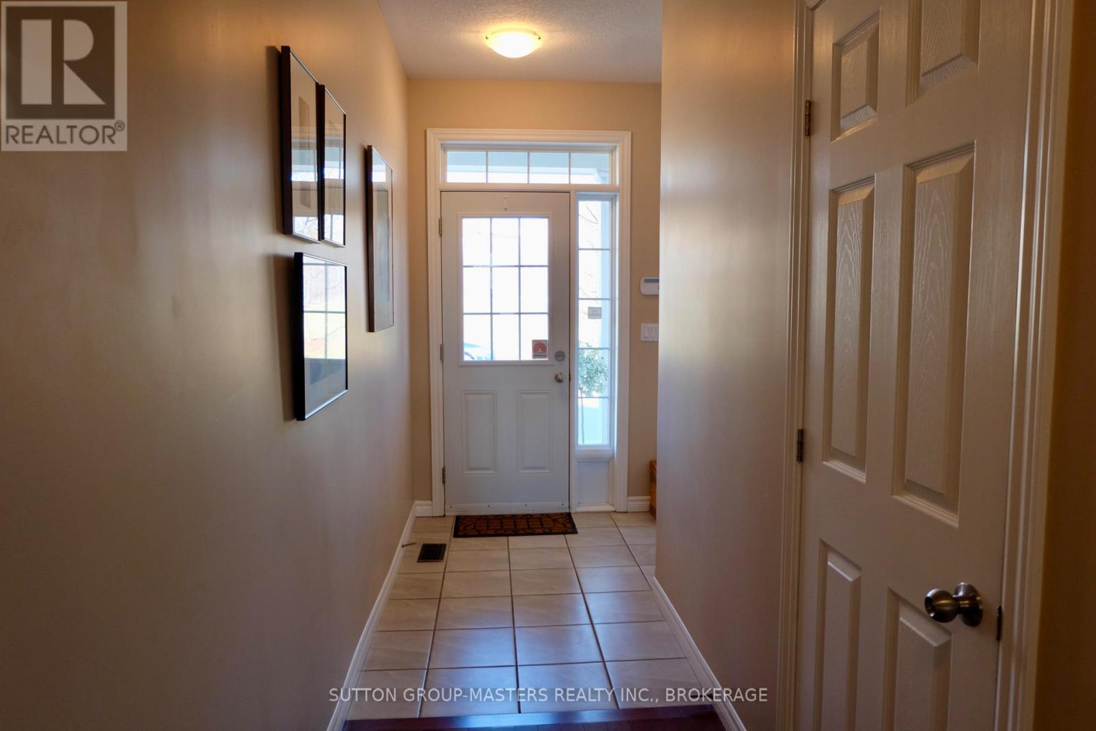 835 Newmarket Lane, Kingston, Ontario K7K 0C8 - Photo 4 - X12301654