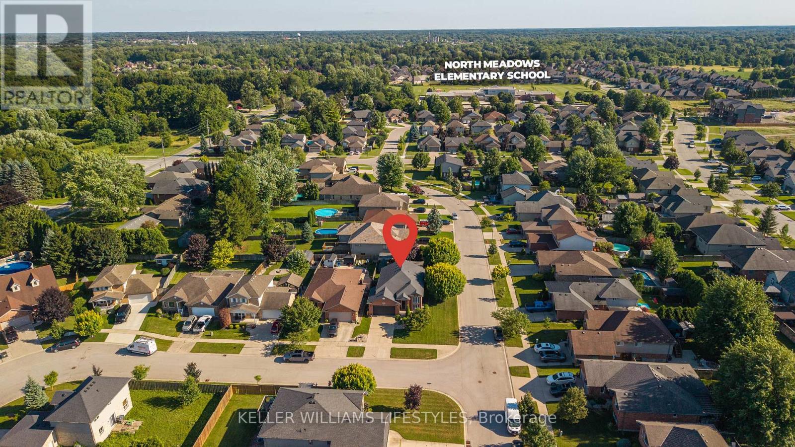 598 Harris Circle, Strathroy-Caradoc, Ontario  N7G 4H3 - Photo 3 - X12301642
