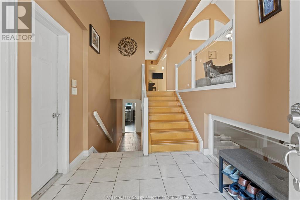 Property at 560 Revland DRIVE image 4